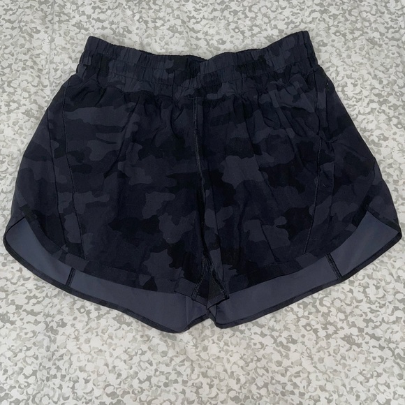 Lulu lemon shorts size 10 - Picture 4 of 5